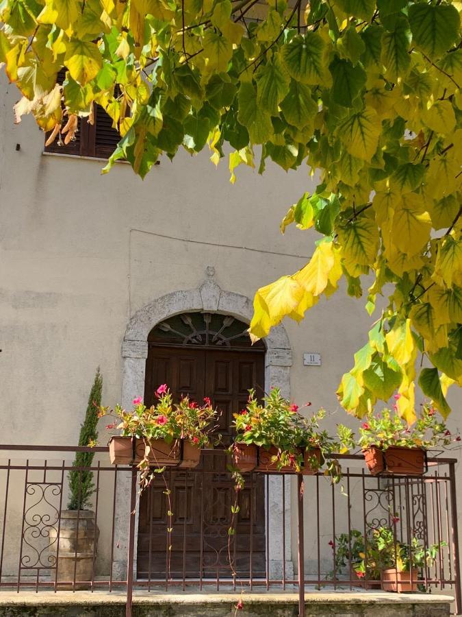 Amiter Bagni San Filippo Apartment Bagian luar foto