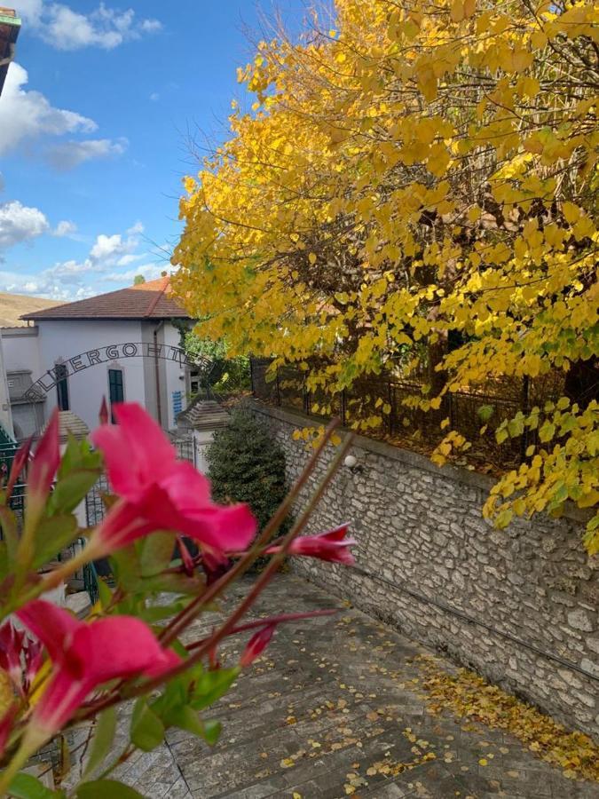 Amiter Bagni San Filippo Apartment Bagian luar foto