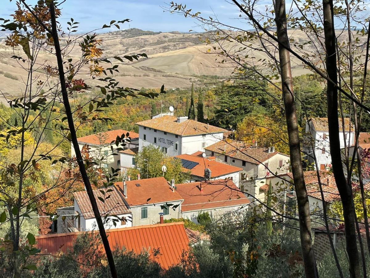 Amiter Bagni San Filippo Apartment Bagian luar foto